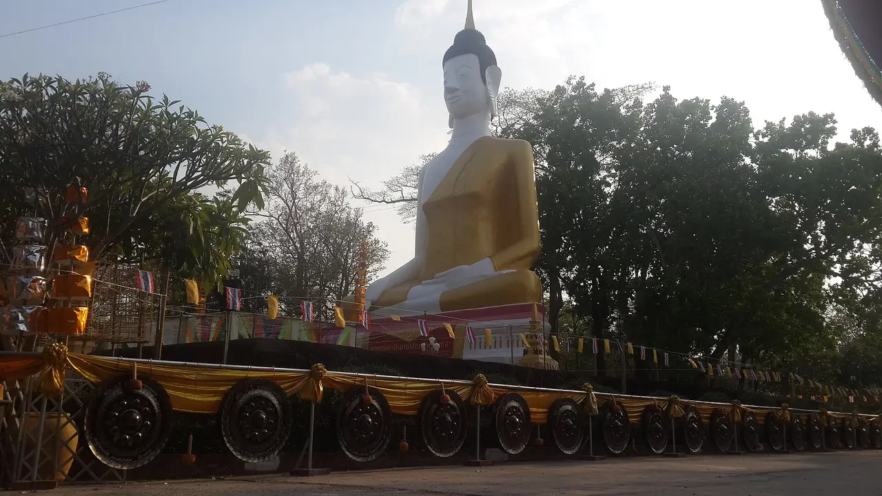 ภาพมหาสารคาม: กู่ขอมมหาสารคาม กู่บ้านเขวา กู่สุนทราราม กู่บ้านแดง