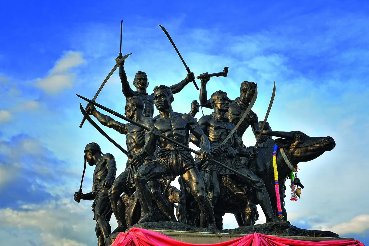 ภาพสิงห์บุรี: ค่ายบางระจัน สิงห์บุรี อนุสาวรีย์ เวลาเปิด วัดโพธิ์เก้าต้น
