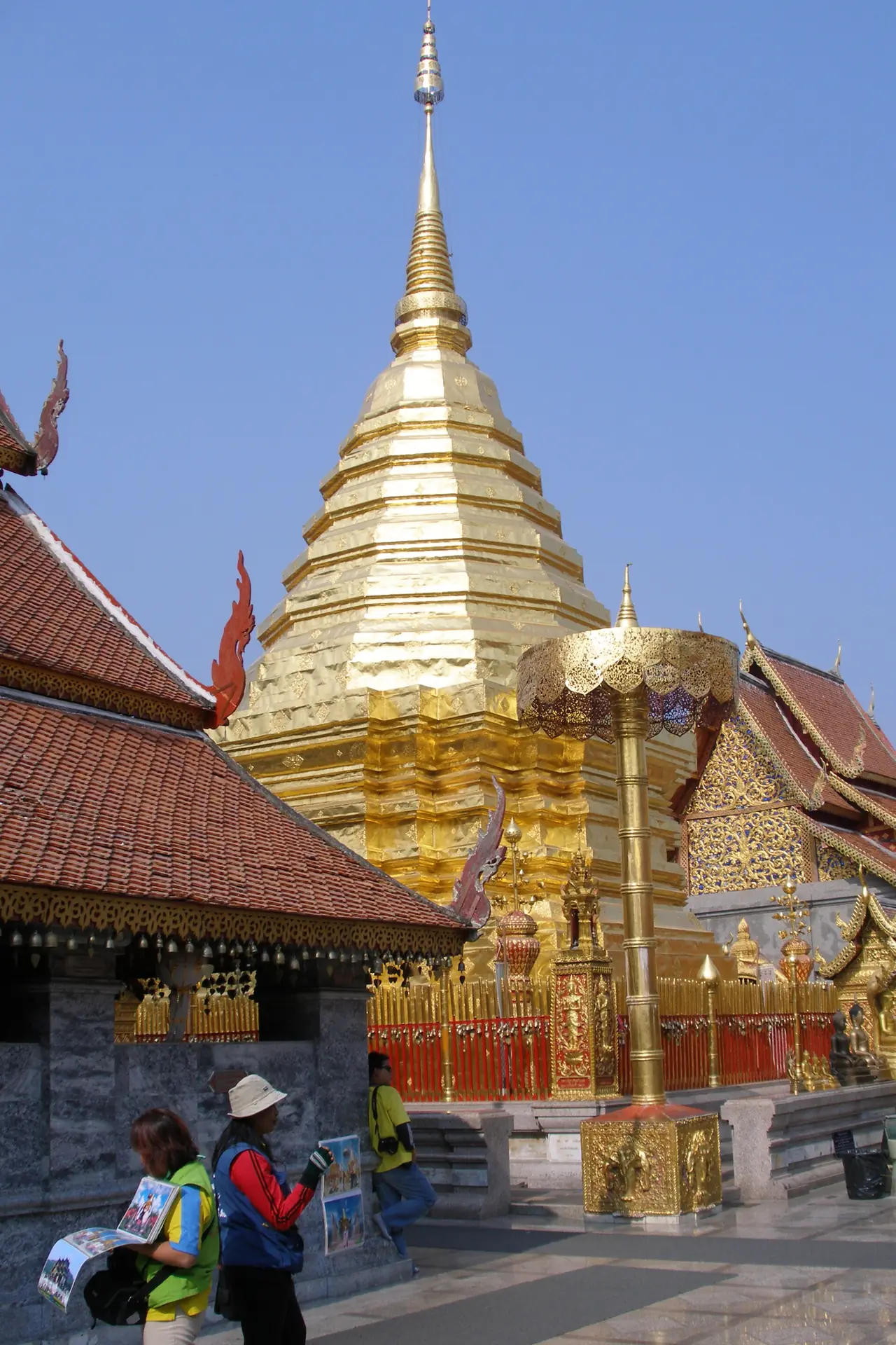 ภาพเชียงใหม่: วัดพระธาตุดอยสุเทพ 2569 บันได รถแดง เวลาเปิด